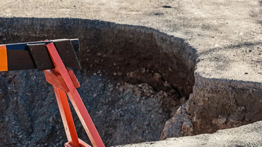 Our Clermont sinkhole damage claim lawyers often assist clients who have noticed: